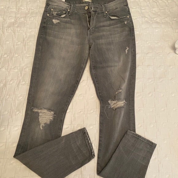 low rise distressed skinny jeans